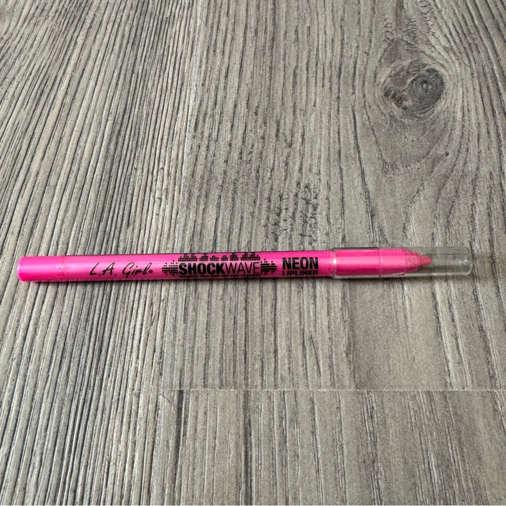 L.A. Girl Shockwave Pink Neon Lip Liner in the color POP